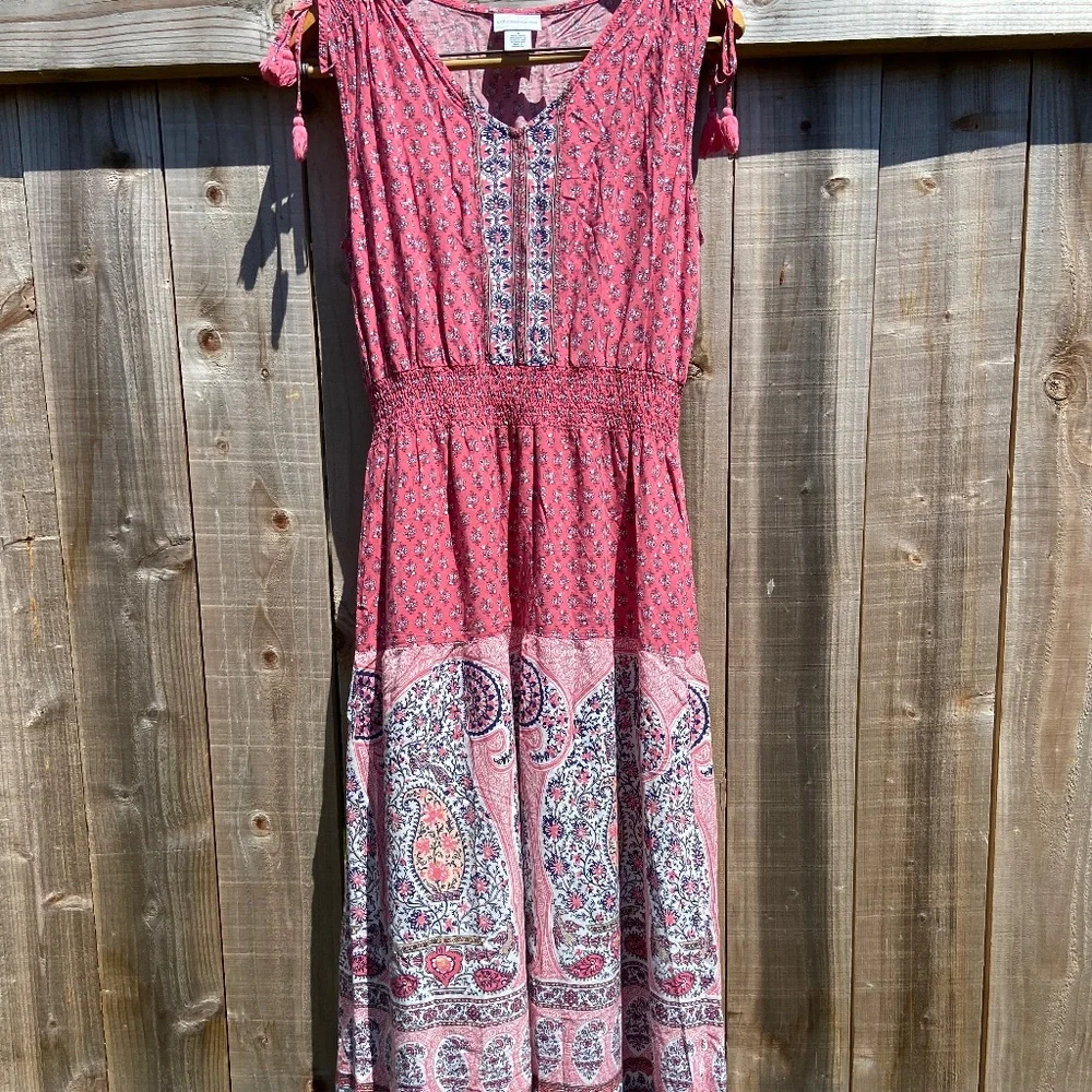 Sexiest Liz Claiborne I’ve ever seen! - Picture 1 of 10